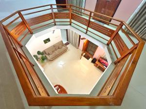 La Casa Trivandrum 4 BHK AC Luxury Villa at City Centre, Just 5 kms from Airport & 3 Kms to Trivandrum Railway Station的休息区