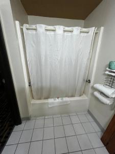 Bagno di OYO West Point Inn