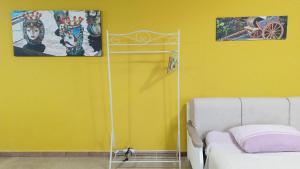 Fotografie z fotogalerie ubytování LA TERRAZZA SUL MARE monolocale con terrazza vicino aereoporto&mare SICILIAN VINTAGE STYLE BEACH HOUSE v destinaci Cinisi
