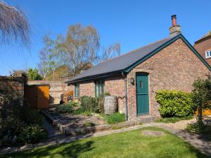 Hoone, kus puhkemaja asub