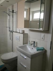 Ένα μπάνιο στο Ferienwohnung Wieser +31 φωτογραφίες