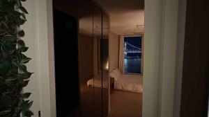 Una cama o camas en una habitación de Harmony Gwangan Bridge Front View