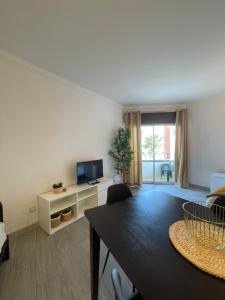 TV a/nebo společenská místnost v ubytování Studio in Praia da Rocha