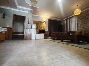 Köök või kööginurk majutusasutuses Koyal Lodge