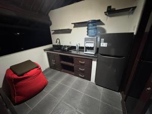 Kuchyň nebo kuchyňský kout v ubytování Surf Bali Villa