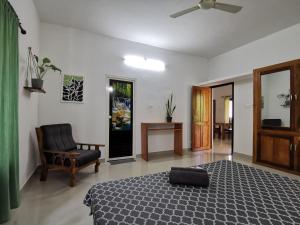 Ruang duduk di Tropical Villa