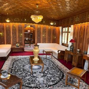 Gallery image of The Altaf Group Of Houseboats in Srinagar