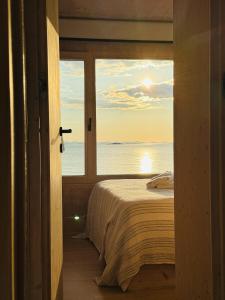 Postel nebo postele na pokoji v ubytování Buqez Eco Resort - calm beach house 23