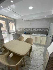 Kuhinja oz. manjša kuhinja v nastanitvi Location vacances kelibia