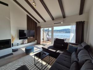 TV a/nebo společenská místnost v ubytování Guest House Galeb2
