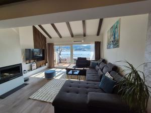 TV a/nebo společenská místnost v ubytování Guest House Galeb2