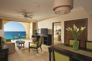 Gallery image of Dreams Los Cabos Suites Golf Resort & Spa in Cabo San Lucas