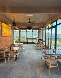 Restaurace v ubytování The Bukit Resort Langkawi