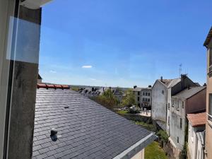 luchtfoto van een dak van een gebouw bij studio trankil coeur d'Ancenis - balcons d'Ancenis in Ancenis +2 foto's