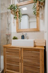 Fotografie z fotogalerie ubytování Old town Apartement with Balcony v destinaci Bratislava