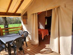 Balkón nebo terasa v ubytování Camping Du Lion