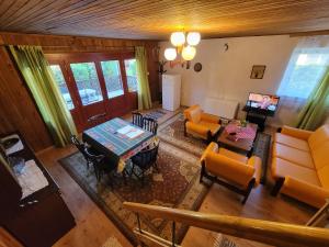 Posedenie v ubytovaní Al Do Apartman