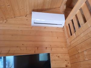 TV a/nebo společenská místnost v ubytování Aiamaja Sindi Location Sindi Kirsi 3