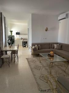 Ruang duduk di Villa Dar Abdou Djerba sans vis à vis