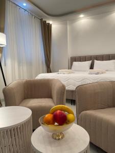 Una cama o camas en una habitación de Apartments Stars-Old Town