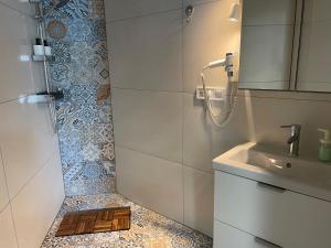 Ванная комната в New Light Cozy Stay Ruzafa +19 фотографий