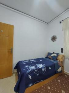 Postel nebo postele na pokoji v ubytování Cozy Room & Modern Amenities 2