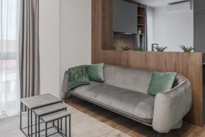 Χώρος καθιστικού στο Luxury Grey Apartments - Central, Free Parking, Self Check-In