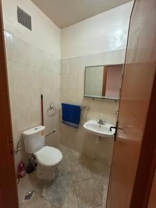 Ένα μπάνιο στο Residence afoulki 2 hay mohammadi