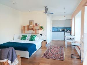Una cama o camas en una habitación de Cozy Studio in Lahemaa National Park ! Perfect for Nature Lovers