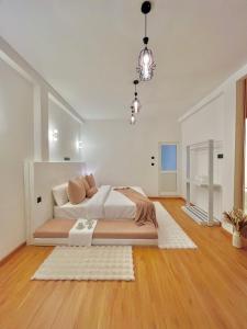 Llit o llits en una habitació de Seeming Lodge