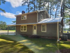 Το κτήριο όπου στεγάζεται  η παραθεριστική κατοικία