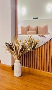 Llit o llits en una habitació de Seeming Lodge
