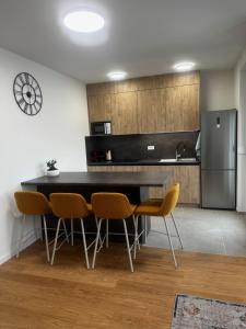 Dapur atau dapur kecil di Apartman Marvitus 5 Luxury