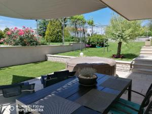 Zahrada ubytování Apartment Borna