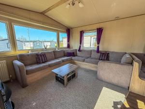 Imagem da galeria de Lovely 8 Berth Caravan At Manor Park, Near Hunstanton Beach Ref 23039S em Hunstanton