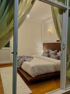 Llit o llits en una habitació de Seeming Lodge