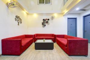 Posezení v ubytování Hotel Wedlock Premium Huda City