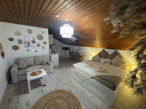 Posezení v ubytování BOHO Apartment Skye