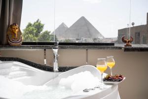 Напитки в Camel Pyramids View Inn