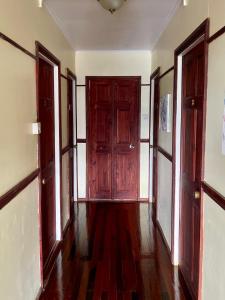 Φωτογραφία από το άλμπουμ του Upper Floor Retreat σε Castries