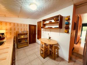 Kuchyň nebo kuchyňský kout v ubytování Casa 421 Boquete