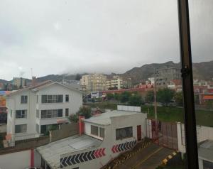 En generel udsigt til bjerge eller udsigt til bjerge taget fra campingpladsen