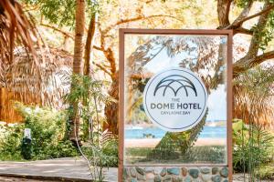 Certifikát, hodnocení, plakát nebo jiný dokument vystavený v ubytování The Dome Hotel - Caylabne Bay