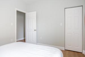 Fotografie z fotogalerie ubytování Stylish Stay in Center City, French-Japanese & Minimalist Vibes v destinaci Filadelfie