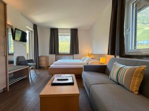 TV a/nebo společenská místnost v ubytování Hotel Törggelehof
