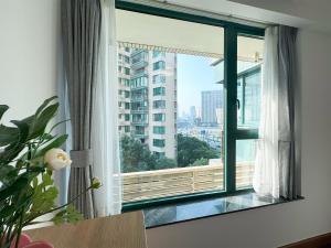 Afbeelding uit fotogalerij van Tyms 2BR Apt Near ITC Xujiahui Line1 11 in Shanghai