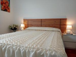 Posteľ alebo postele v izbe v ubytovaní Anguiano Habitaciones rurales con baño privado