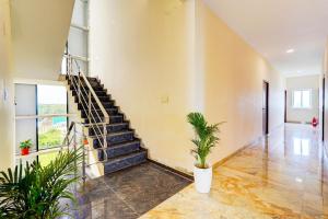 Fotografie z fotogalerie ubytování Super Hotel O Sriperambadhur formerly Radha Residency v destinaci Kannadiyanpālaiyam