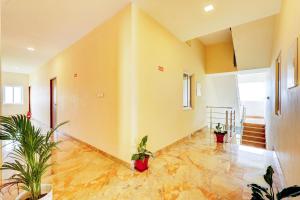 Fotografie z fotogalerie ubytování Super Hotel O Sriperambadhur formerly Radha Residency v destinaci Kannadiyanpālaiyam