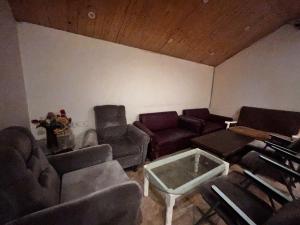 Istumisnurk majutusasutuses Mahiwal INN